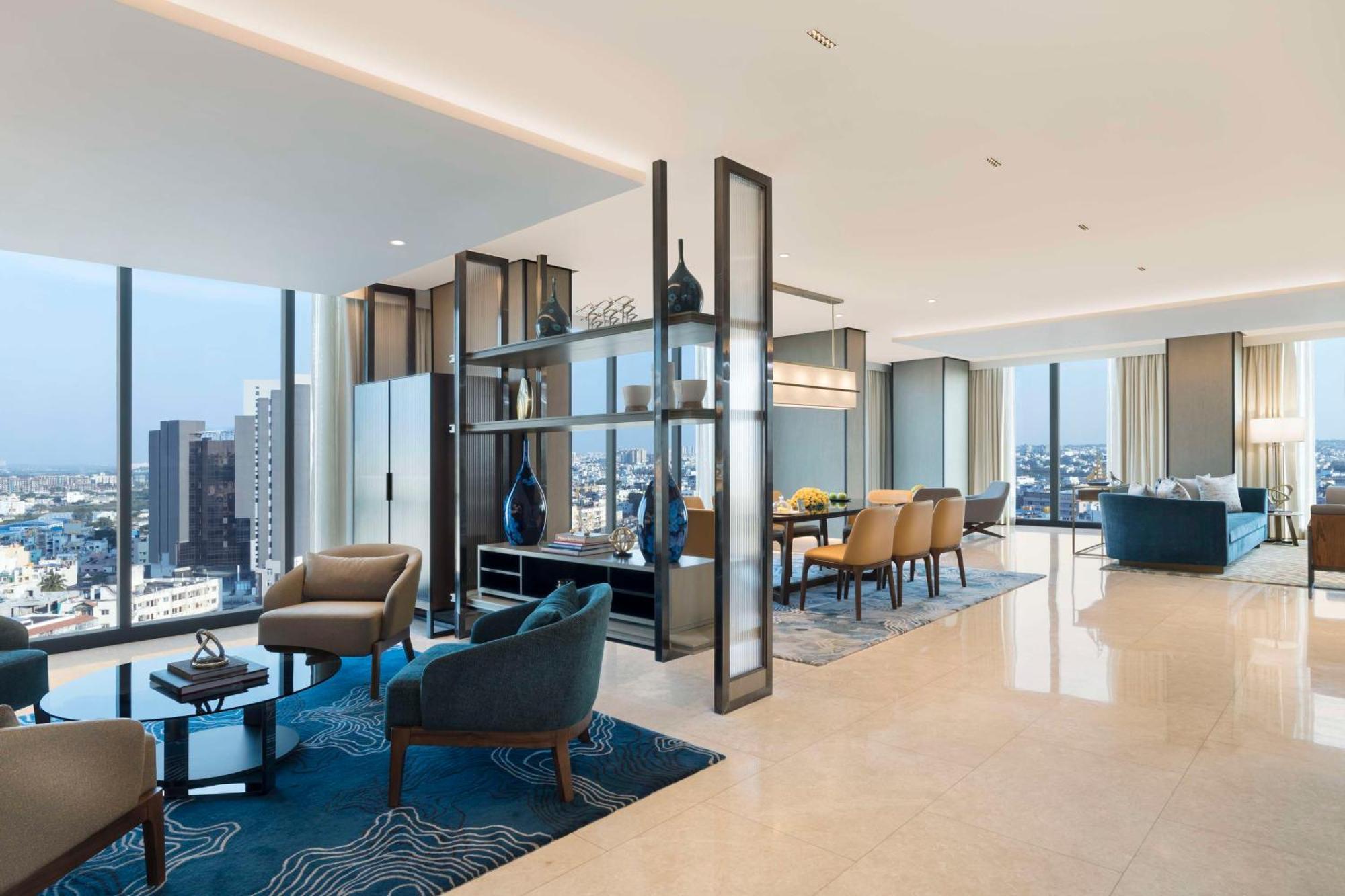 Отель Hilton Bengaluru Embassy Manyata Business Park Экстерьер фото